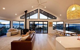 Bruny Island Sunset Retreat